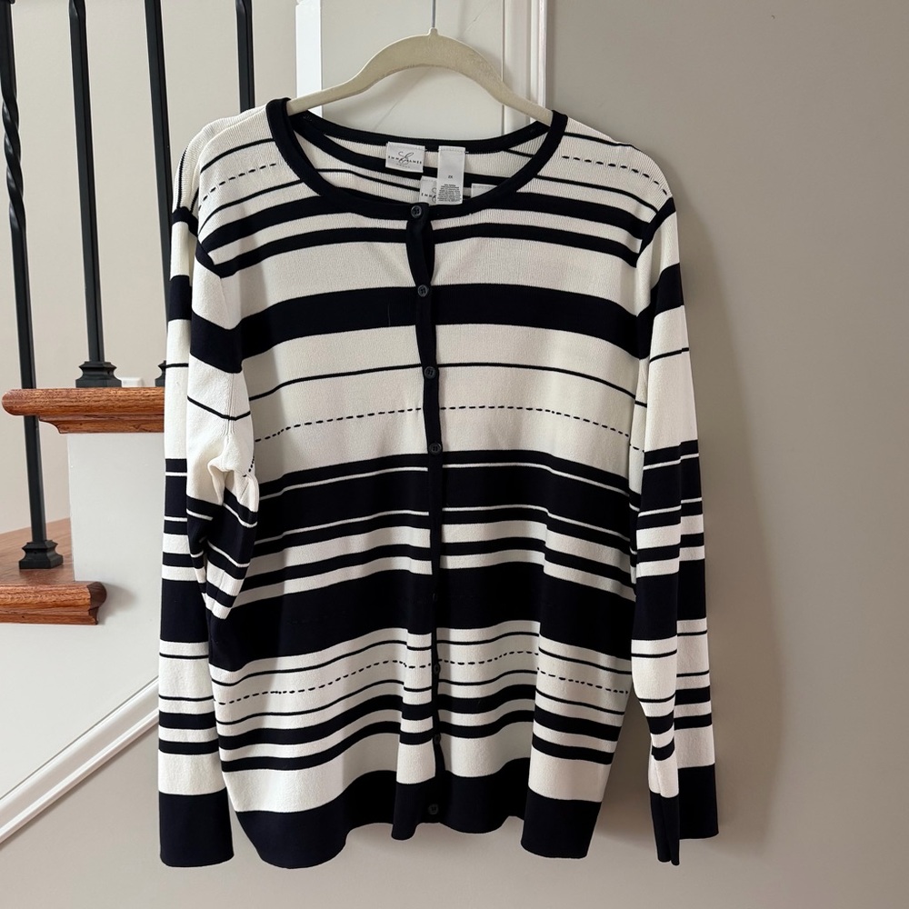 Emma James Woman’s Sweater Set Black & White Size 2X